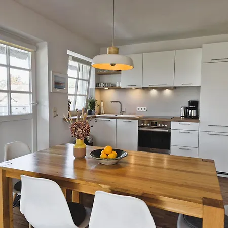 Swart Johann - 4 Personen, Haustier, Naehe Bodden, Wlan Born