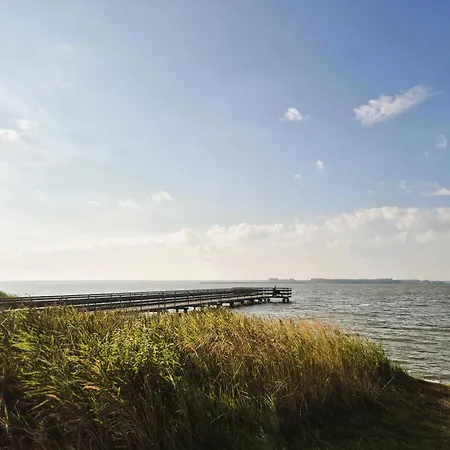 Swart Johann - 4 Personen, Haustier, Naehe Bodden, Wlan Born