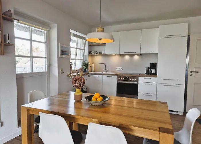 Swart Johann - 4 Personen, Haustier, Naehe Bodden, Wlan Born