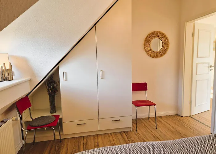 Swart Johann - 4 Personen, Haustier, Naehe Bodden, Wlan * Born